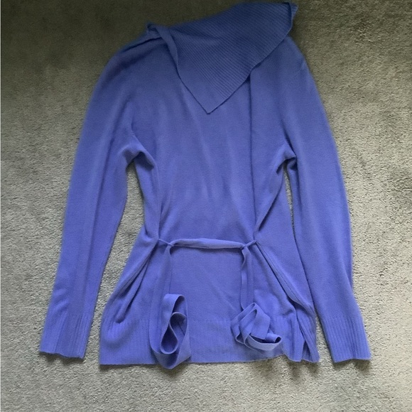 2 Jaclyn Smith XL Women’s Sweaters - Picture 5 of 6